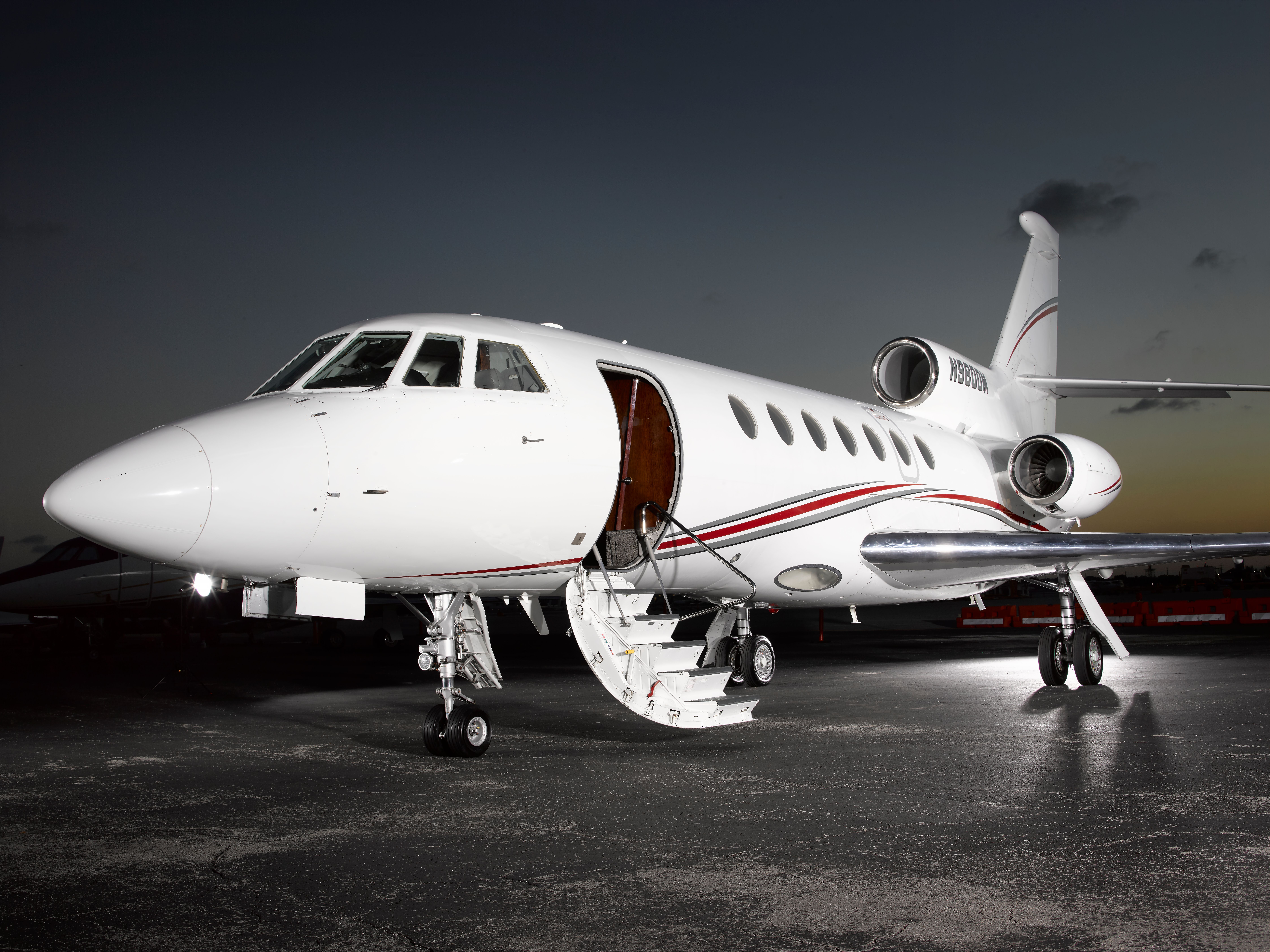 Dassault Falcon 50 Exterior View