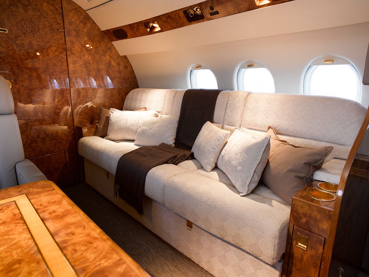 Dassault Falcon 900B Couches